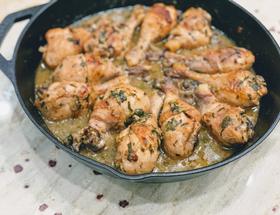 Chicken Drumsticks with Shallots and Orange Juice Chicken Drumsticks with Shallots and Orange Juice