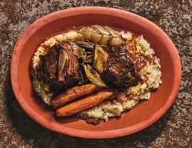 Hawaiij-Braised Short Ribs with Roasted Kohlrabi Mash Hawaiij-Braised Short Ribs with Roasted Kohlrabi Mash