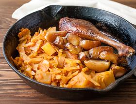 Duck Legs with Sauerkraut and Apples Duck Legs with Sauerkraut and Apples