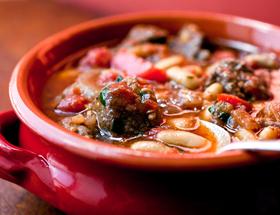 Syrian Black-Eyed Peas and Veal (Lubiya M'sallat) Syrian Black-Eyed Peas and Veal (Lubiya M'sallat)